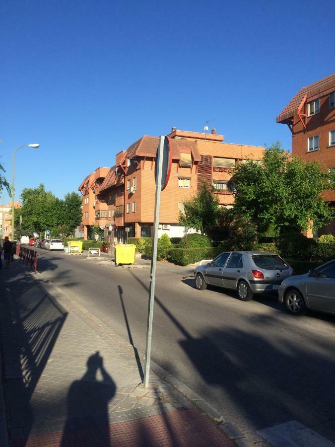 Vivienda Familiar Con Jardin Junto A Ifema Leilighet Madrid Eksteriør bilde