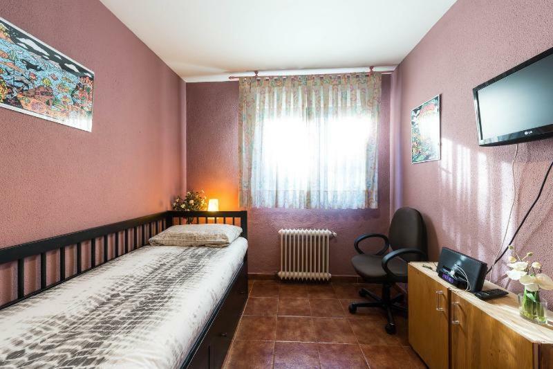 Vivienda Familiar Con Jardin Junto A Ifema Leilighet Madrid Eksteriør bilde
