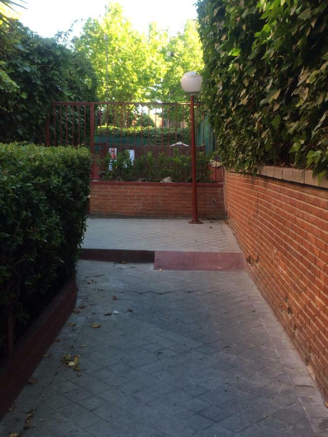 Vivienda Familiar Con Jardin Junto A Ifema Leilighet Madrid Eksteriør bilde